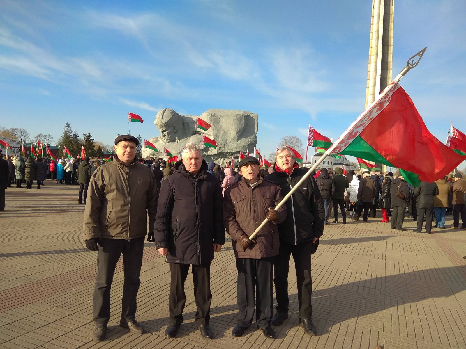 Коллектив инспекции принял участие в церемонии возложения цветов к Вечному огню