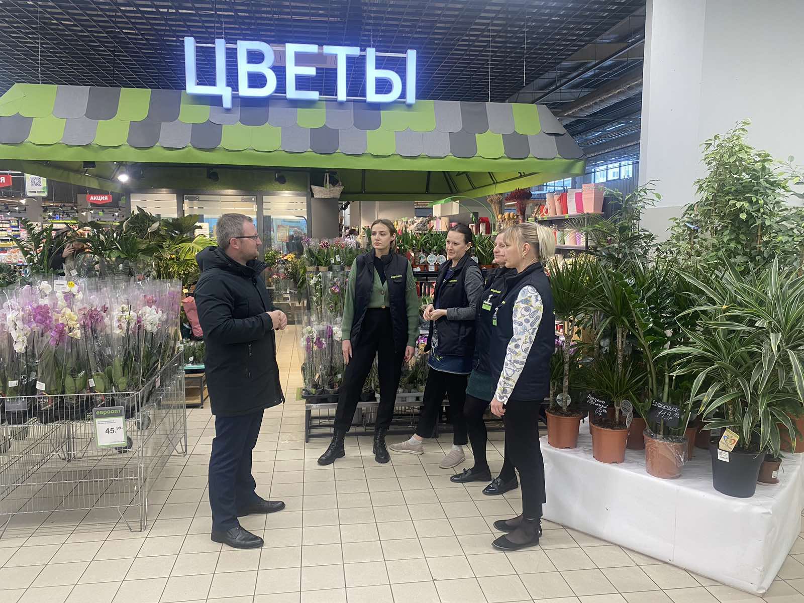 Сотрудники инспекции разъясняют законодательство