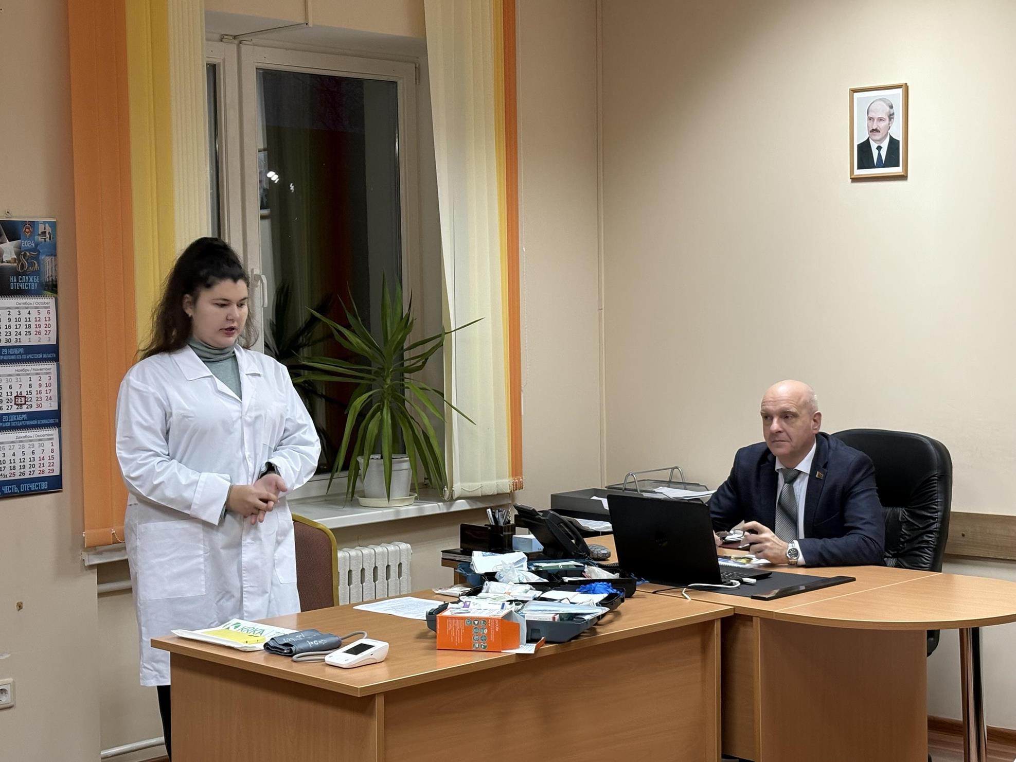 В Брестской областной инспекции Госстандарта проведено обучение сотрудников пользованию аптечками