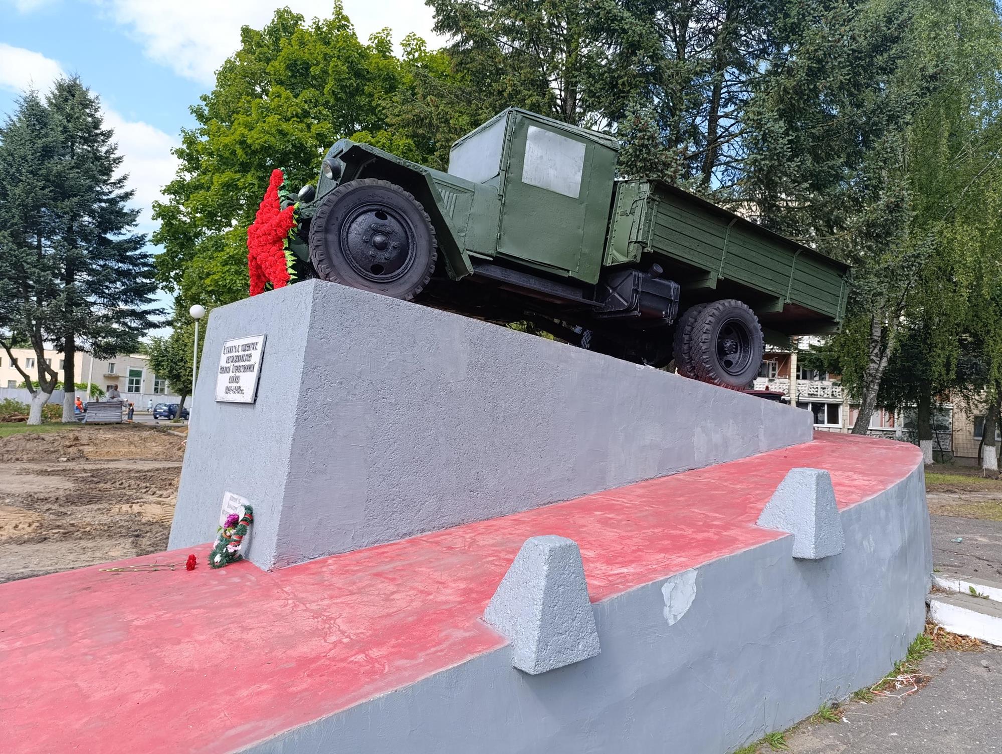Посещение Памятника воинам-автомобилистам в г. Барановичи